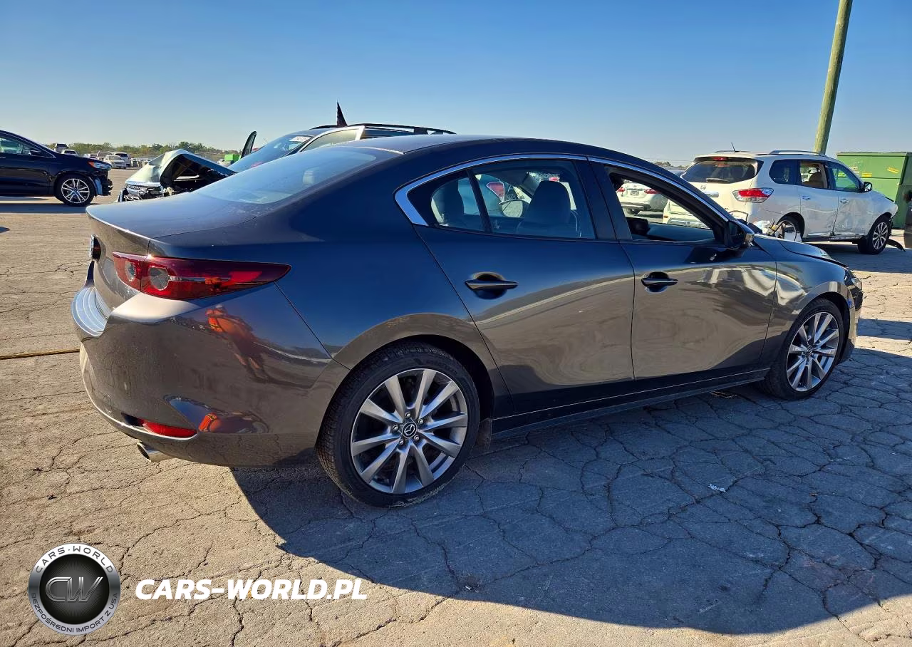 2021 Mazda 3 Preferred VIN:JM1BPBCLXM1330086 - 3