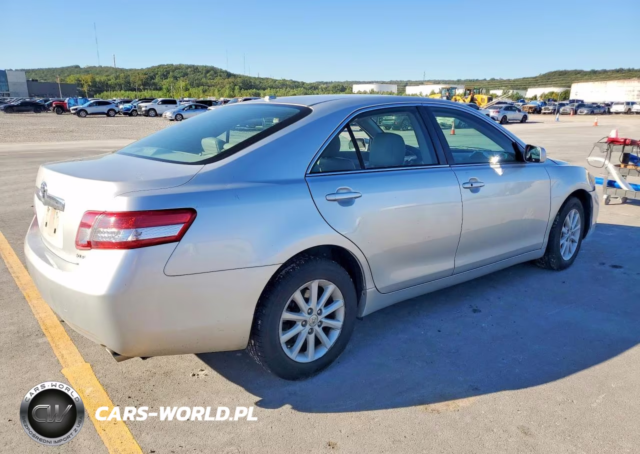 2010 Toyota Camry Xle V6 VIN:4T1BK3EKXAU110672 - 3