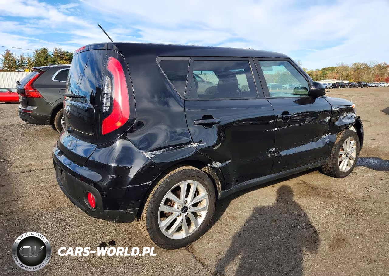 2018 Kia Soul + VIN:KNDJP3A56J7515184 - 3