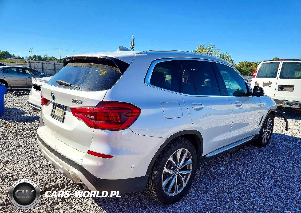 2018 BMW X3 xDrive30I VIN:5UXTR9C5XJLC68697 - 3
