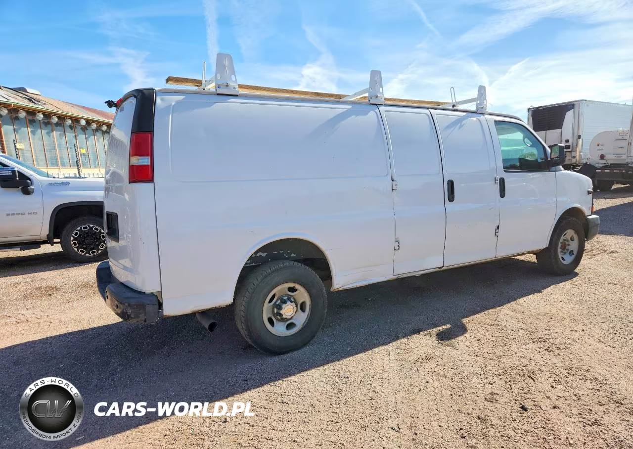 2013 Chevrolet Express 2500 Cargo Delivery Van VIN:1GCWGGCA9D1155889 - 3
