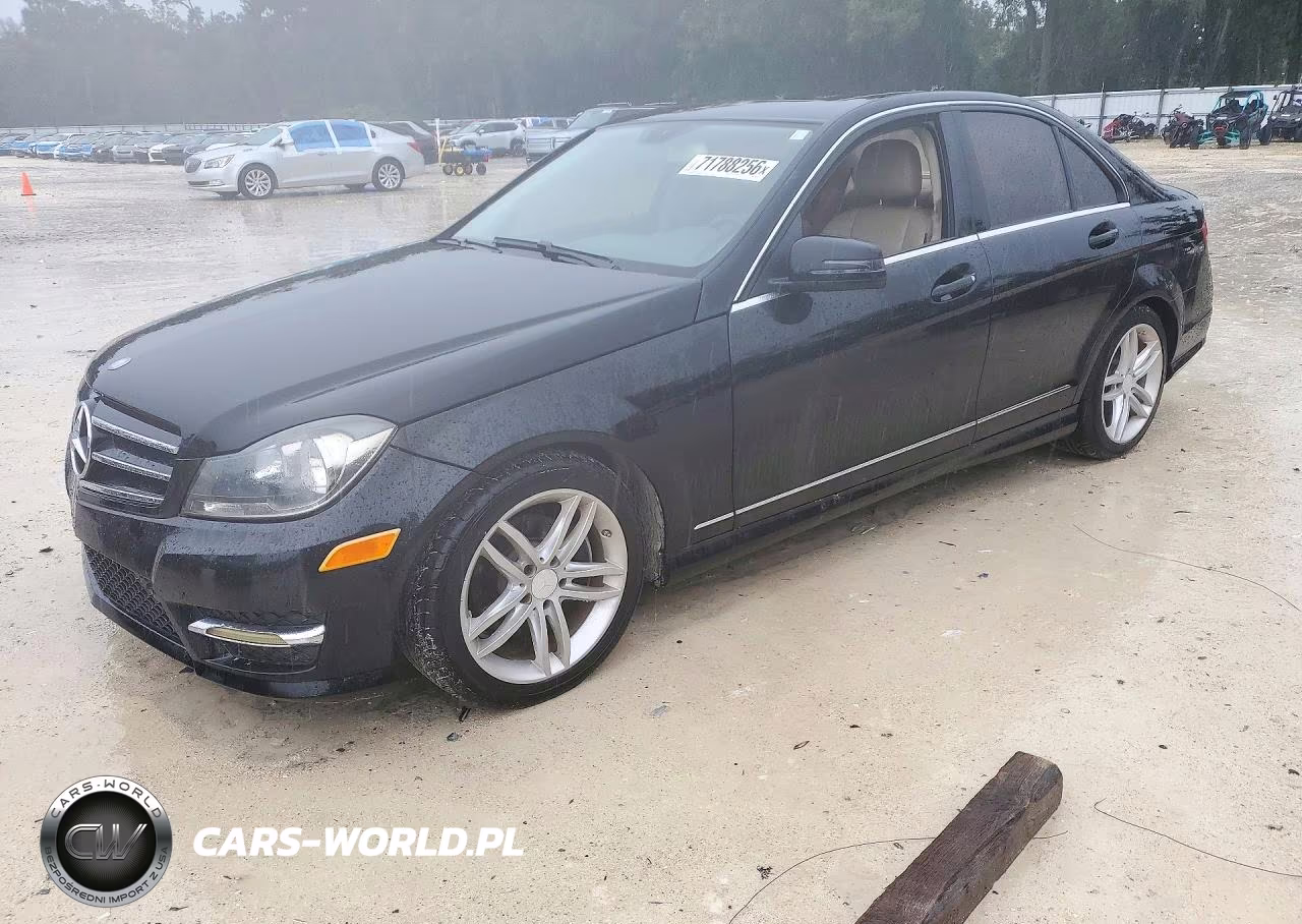 2014 Mercedes-Benz C 250 VIN:WDDGF4HB7EA932360 - 1