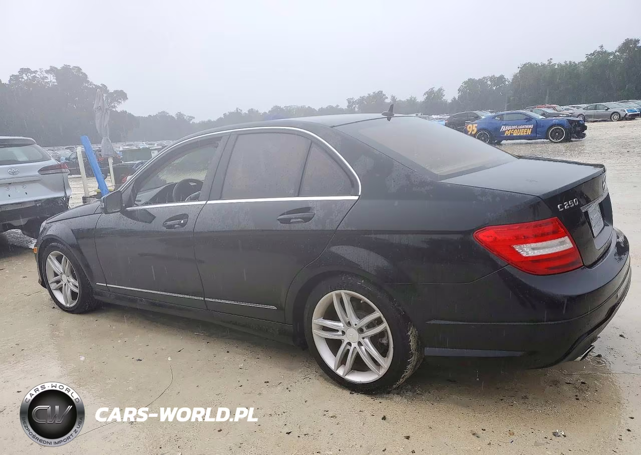 2014 Mercedes-Benz C 250 VIN:WDDGF4HB7EA932360 - 2