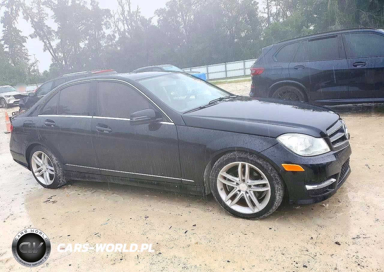 2014 Mercedes-Benz C 250 VIN:WDDGF4HB7EA932360 - 4