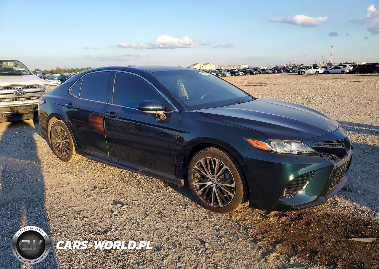 2018 Toyota Camry Se VIN:4T1B11HK0JU567736 - 4