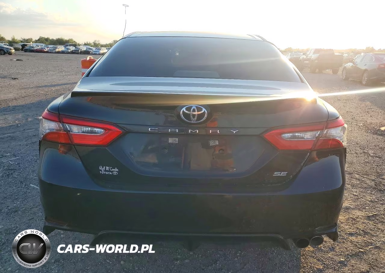 2018 Toyota Camry Se VIN:4T1B11HK0JU567736 - 6
