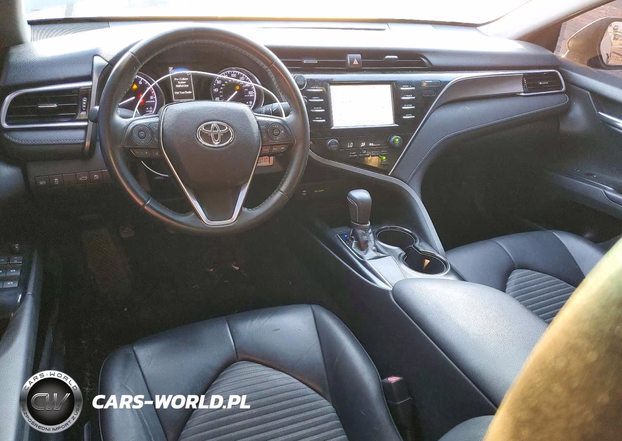 2018 Toyota Camry Se VIN:4T1B11HK0JU567736 - 8