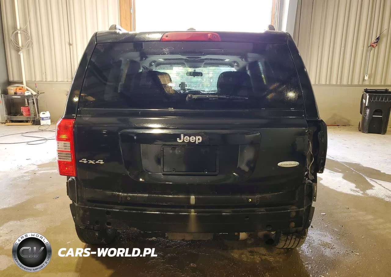 2012 Jeep Patriot Latitude VIN:1C4NJRFB9CD658333 - 6