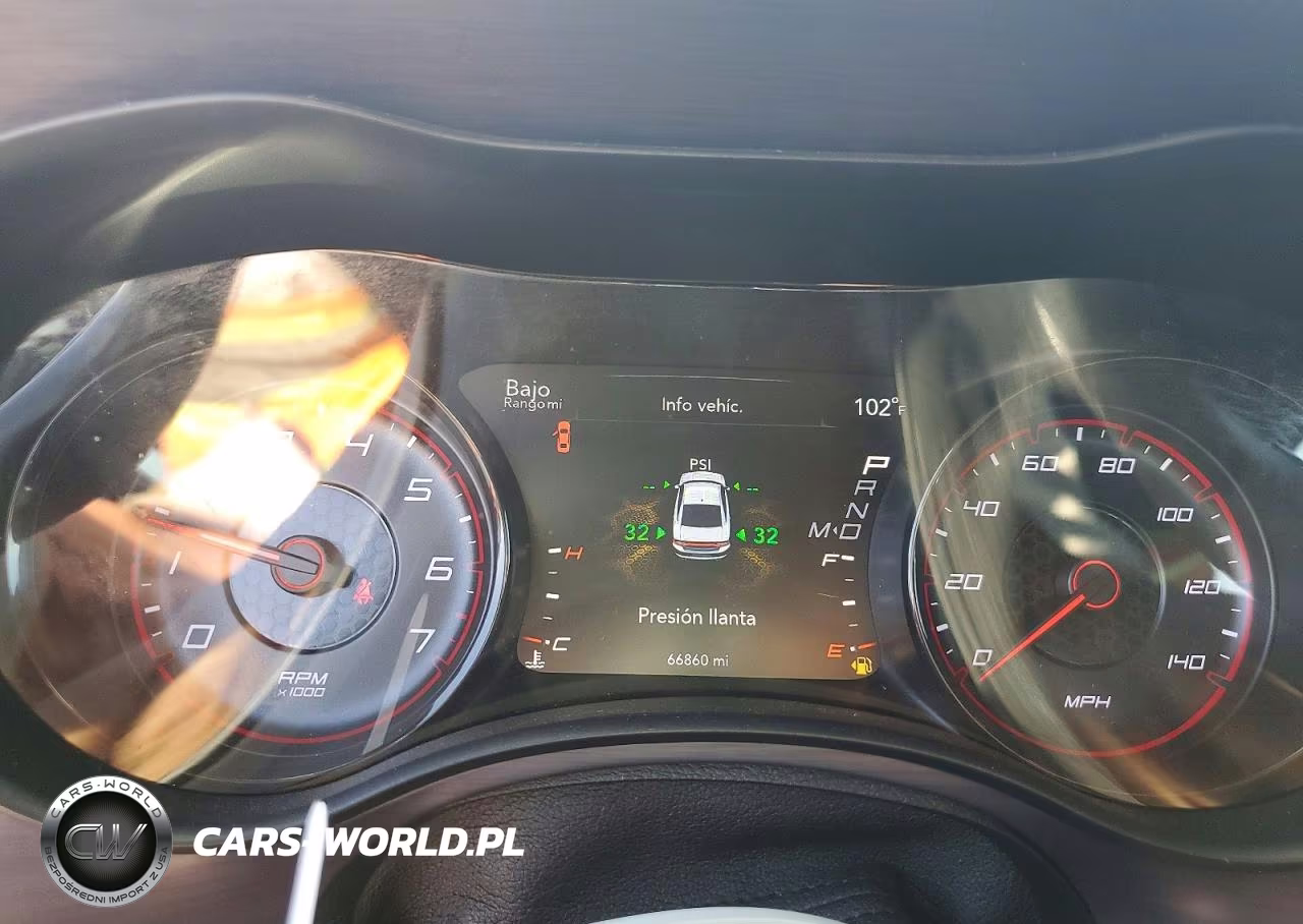 2018 Dodge Charger Sxt VIN:2C3CDXBG2JH119139 - 9