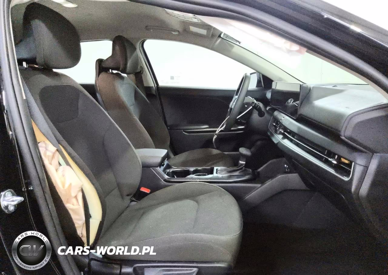 2026 Kia K4 Lxs VIN:3KPFT4DE0TE322292 - 13