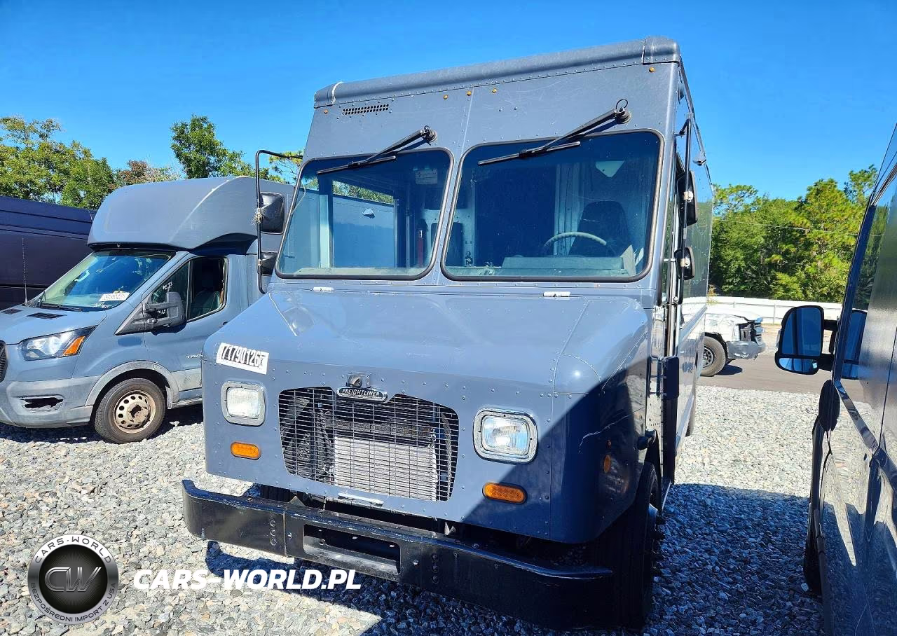 2021 Freightliner Mt45G Chassis Delivery Truck