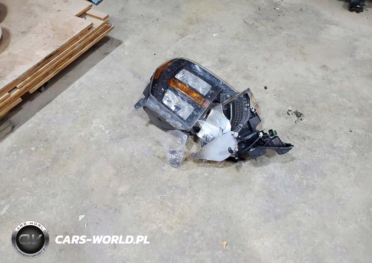 2023 Ford F150 VIN:1FTMF1EB9PKE30186 - 12