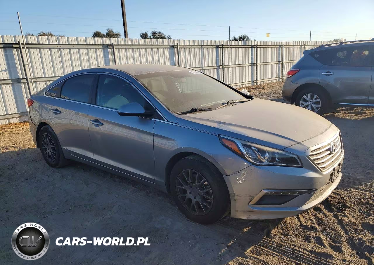 2015 Hyundai Sonata Se VIN:5NPE24AF9FH084681 - 4