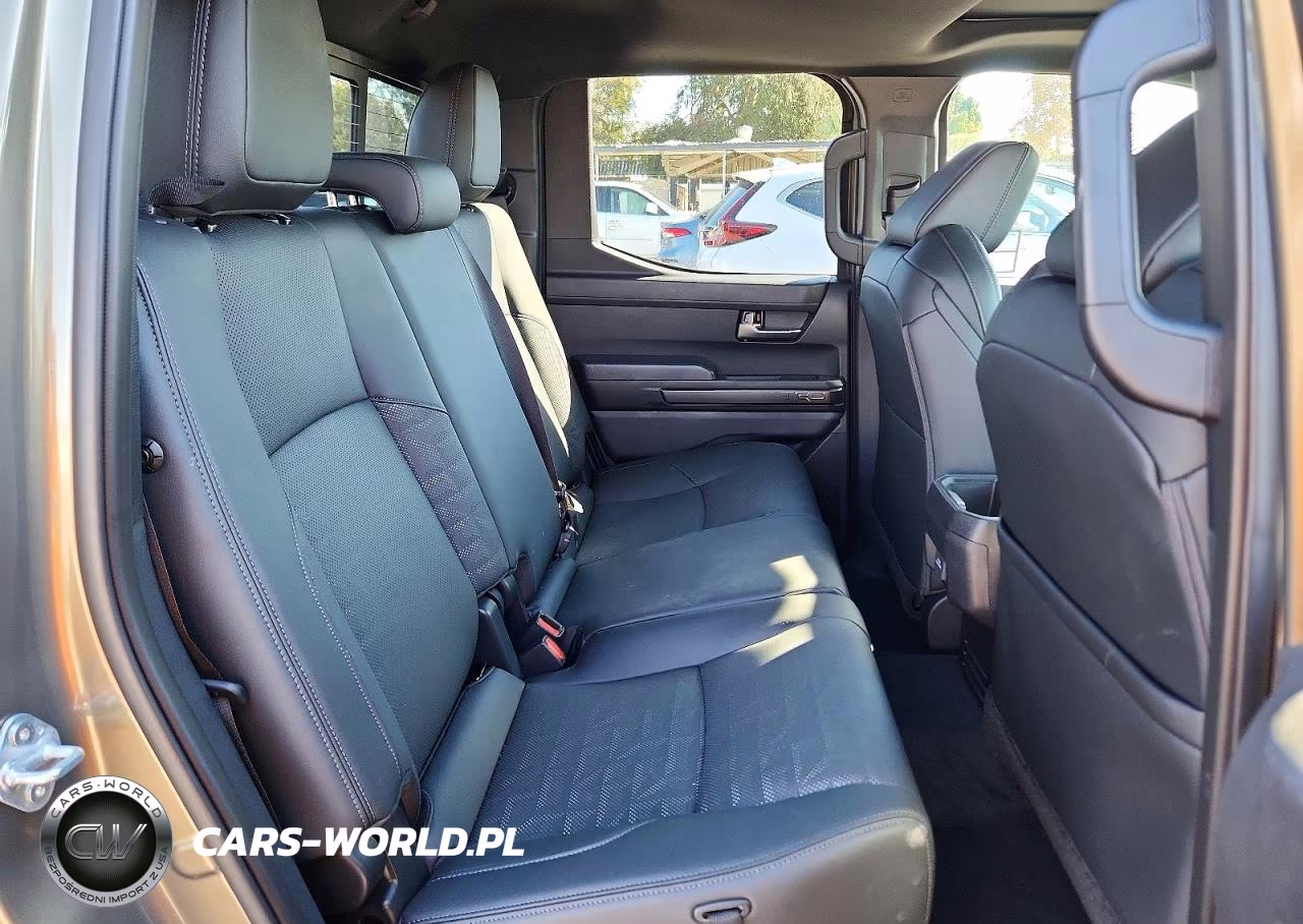 2025 Toyota Tacoma Trd Sport VIN:3TMLB5JN2SM200263 - 10