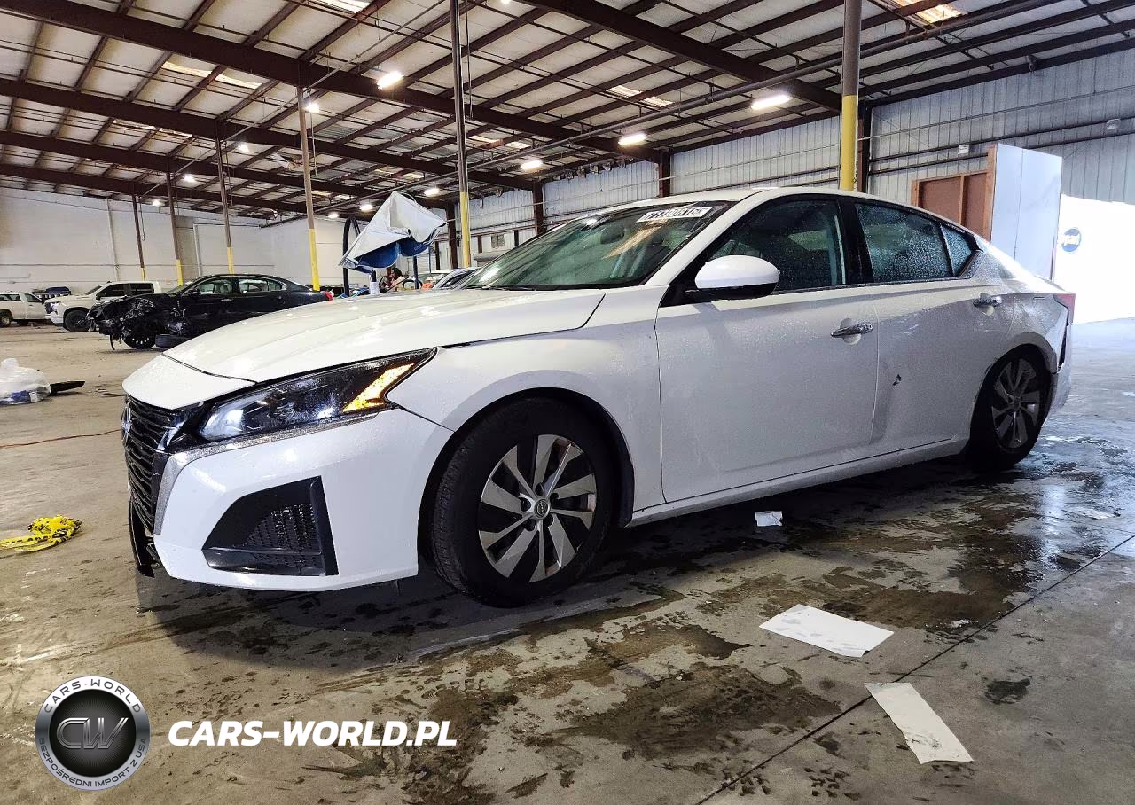 2023 Nissan Altima S – zdjęcie 1 z 12