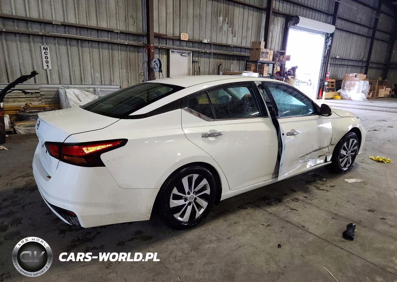 2023 Nissan Altima S VIN:1N4BL4BVXPN334104 - 3