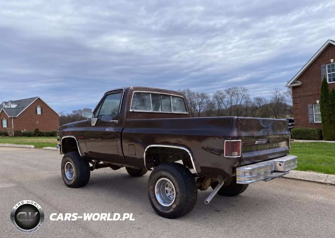 1984 Chevrolet K10 VIN:1GCEK14H8EF378478 - 3