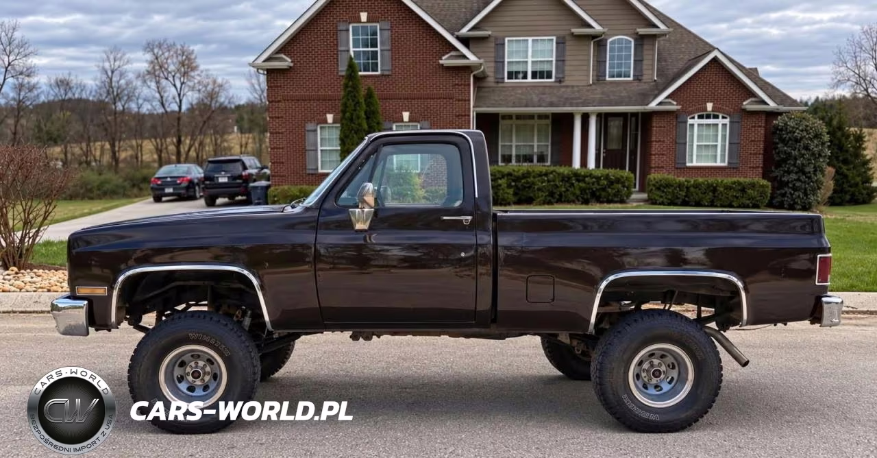 1984 Chevrolet K10 VIN:1GCEK14H8EF378478 - 9