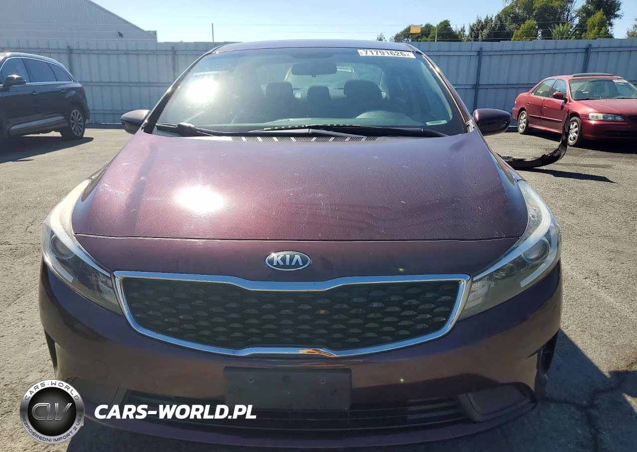2018 Kia Forte Lx VIN:3KPFK4A7XJE254931 - 5