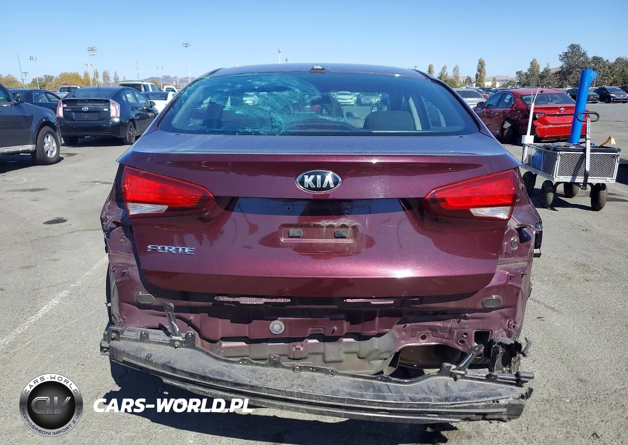 2018 Kia Forte Lx VIN:3KPFK4A7XJE254931 - 6