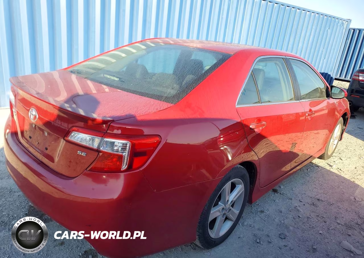 2014 Toyota Camry Se VIN:4T1BF1FK2EU837365 - 3