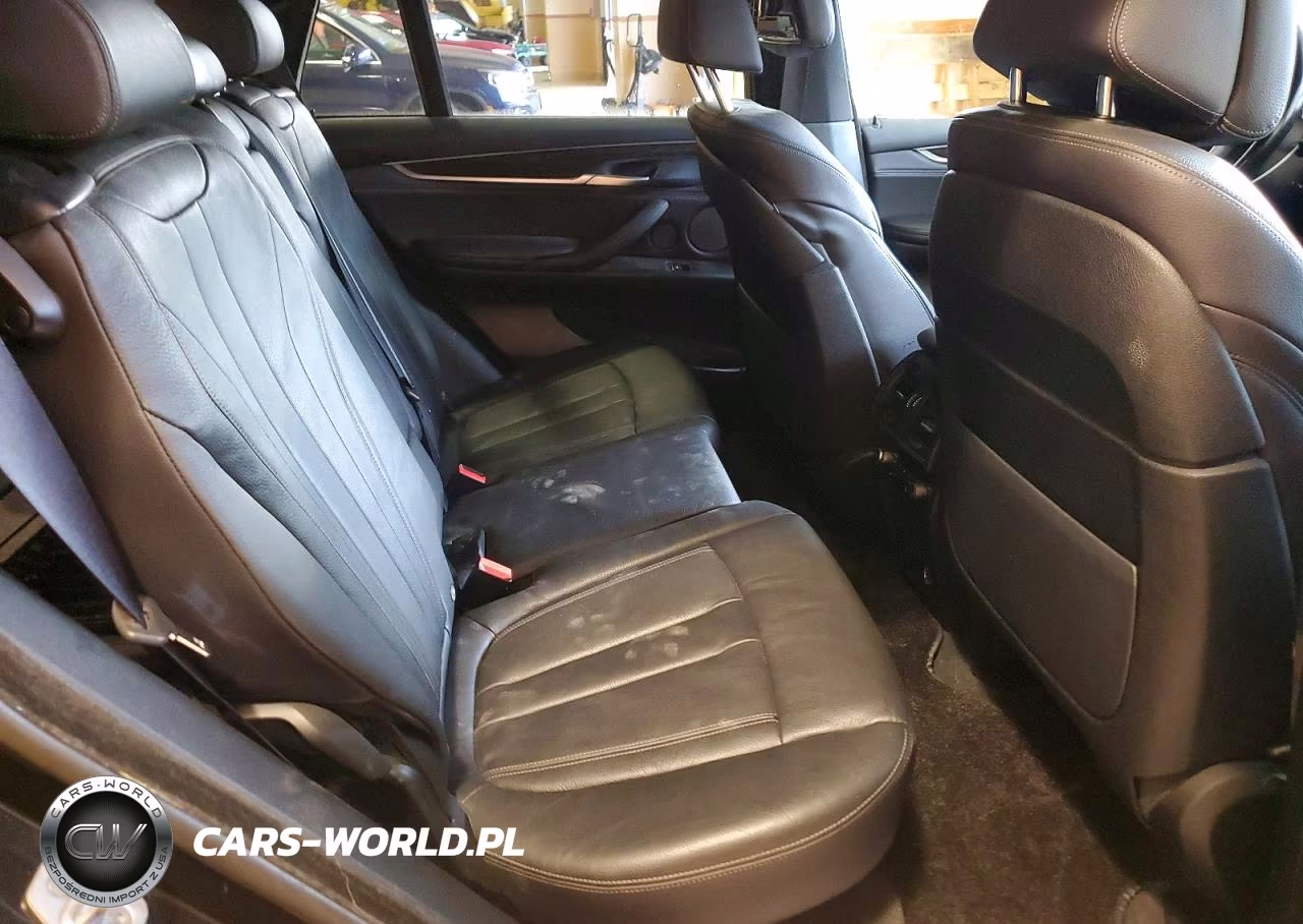 2018 BMW X5 xDrive35I VIN:5UXKR0C50J0X89854 - 11
