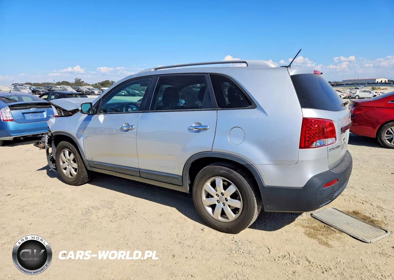 2013 Kia Sorento Lx VIN:5XYKTDA67DG390704 - 2