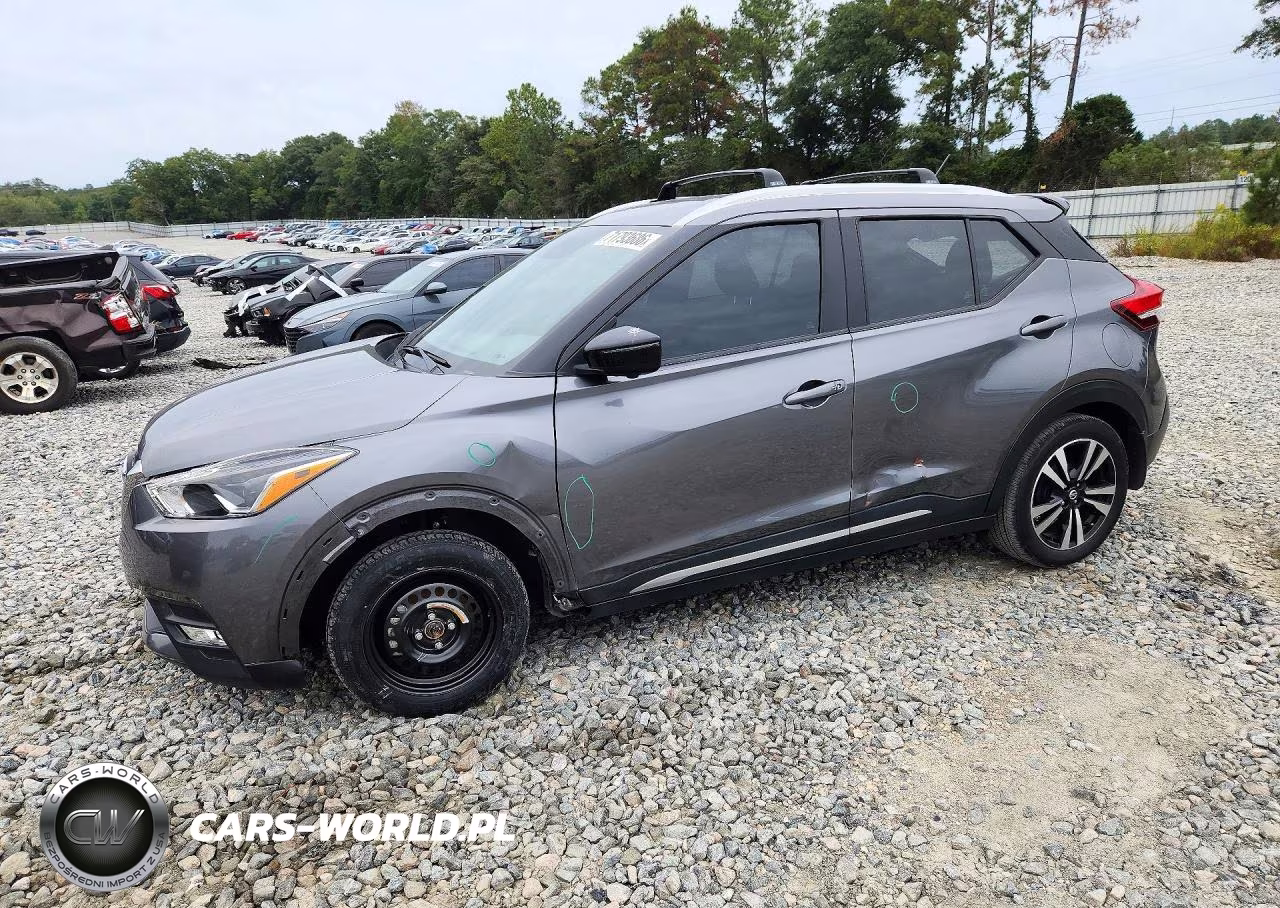 2018 Nissan Kicks Sr VIN:3N1CP5CU7JL529893 - 1