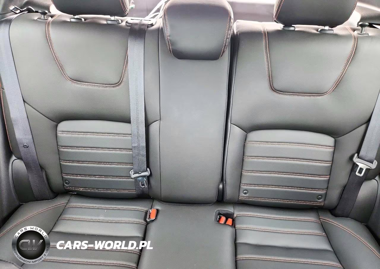 2018 Nissan Kicks Sr VIN:3N1CP5CU7JL529893 - 10