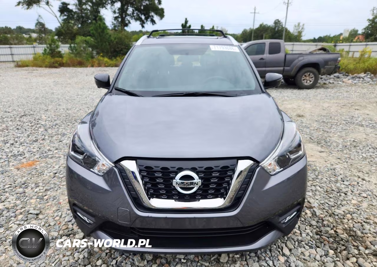 2018 Nissan Kicks Sr VIN:3N1CP5CU7JL529893 - 5