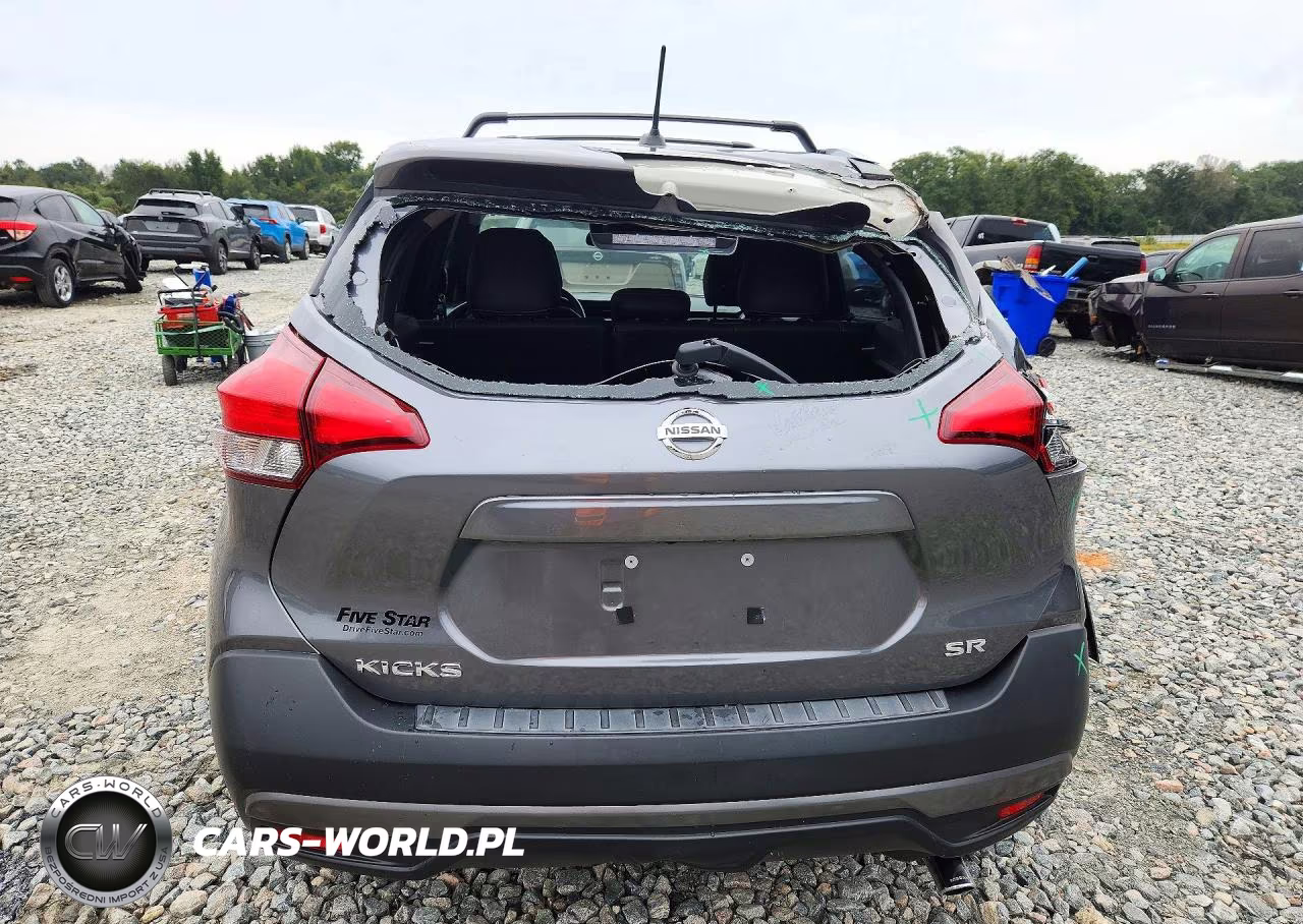 2018 Nissan Kicks Sr VIN:3N1CP5CU7JL529893 - 6