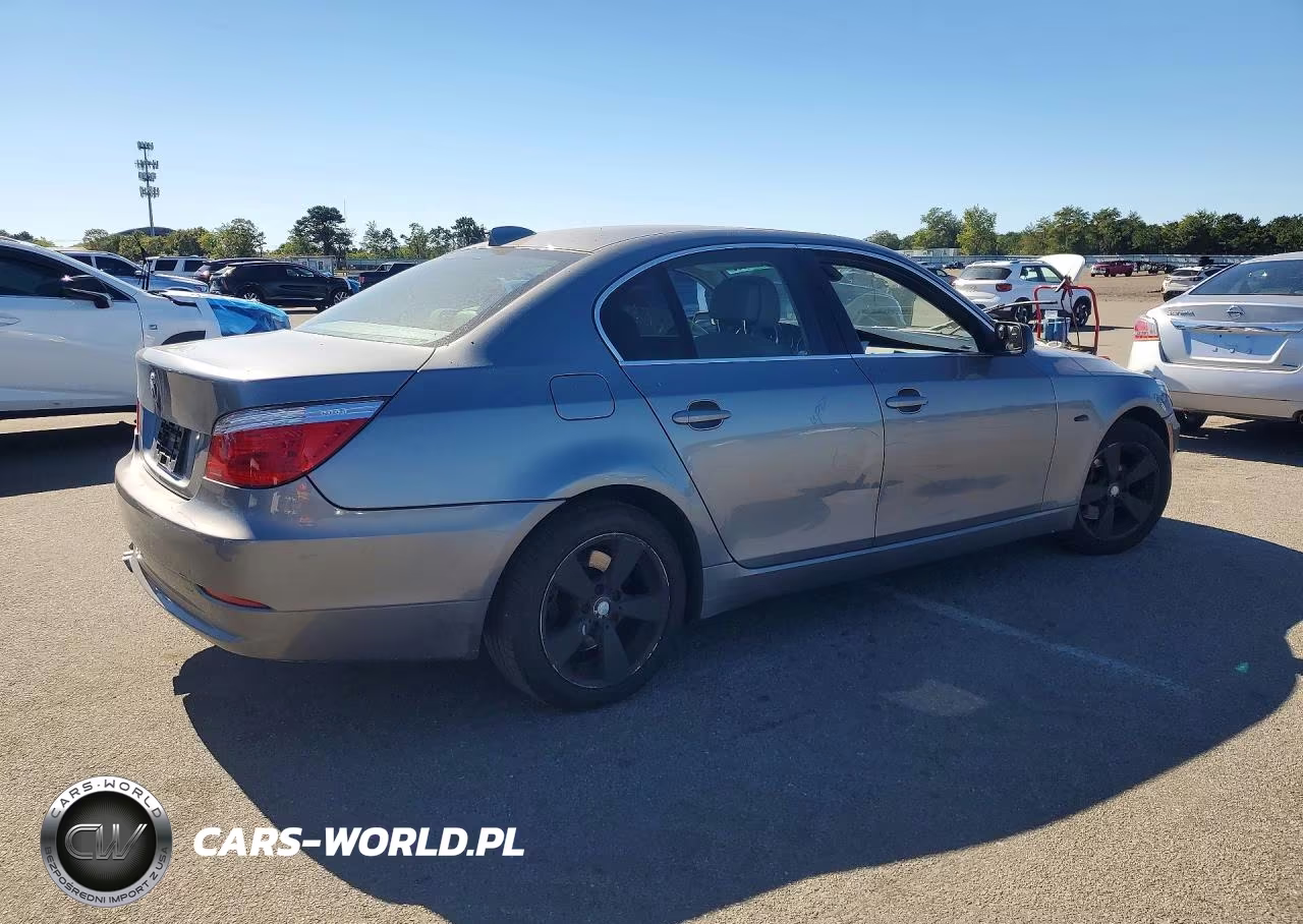2008 BMW 528 Xi VIN:WBANV13558CZ58501 - 3