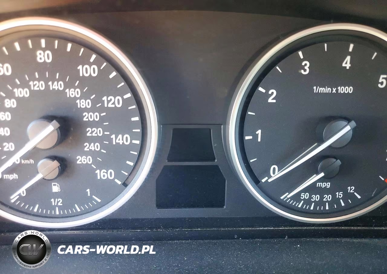 2008 BMW 528 Xi VIN:WBANV13558CZ58501 - 9
