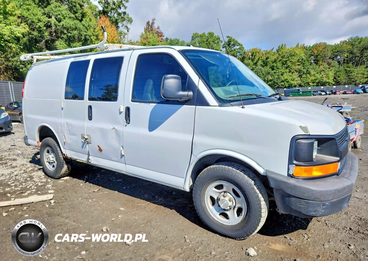 2008 Chevrolet Express G1500 VIN:1GCFG15X581227207 - 4