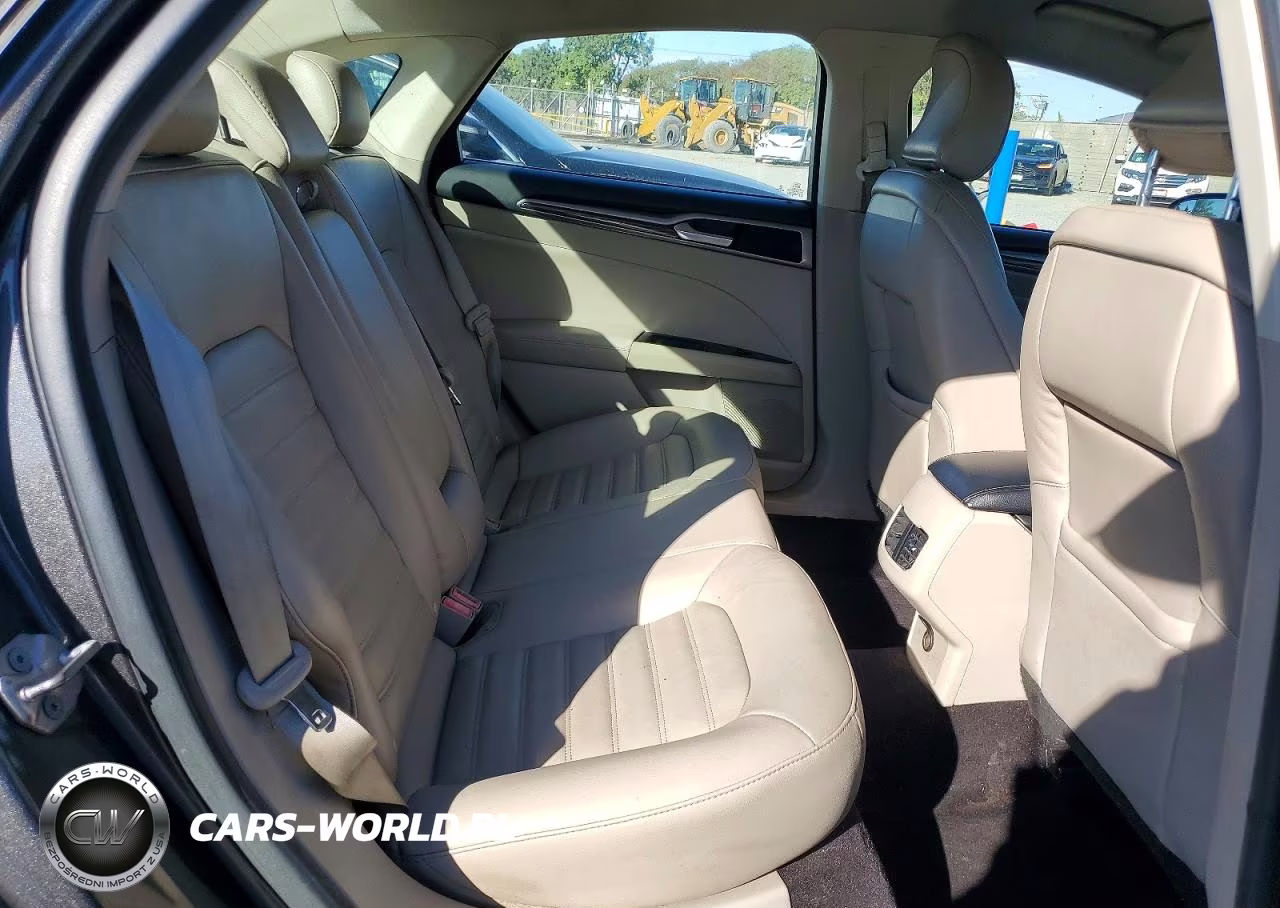 2017 Ford Fusion Se VIN:3FA6P0HD9HR204438 - 10
