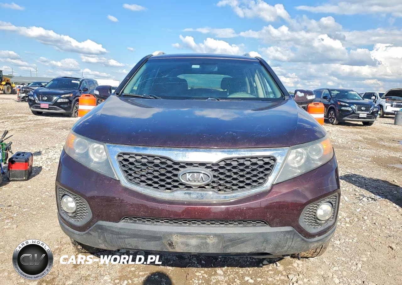 2011 Kia Sorento Lx VIN:5XYKT3A13BG181682 - 5