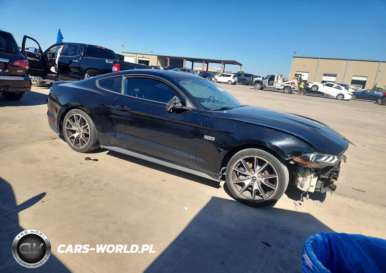 2020 Ford Mustang VIN:1FA6P8TDXL5130089 - 4