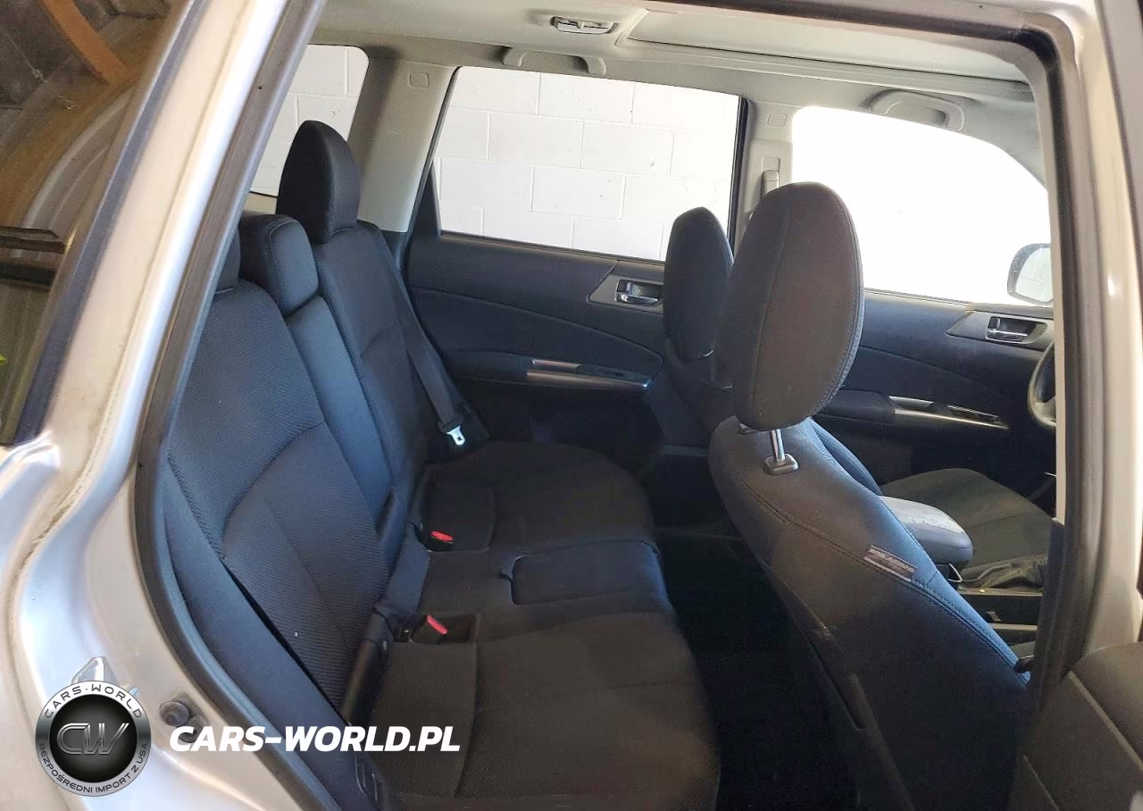 2011 Subaru Forester 2.5X Premium VIN:JF2SHBDC3BH735952 - 11