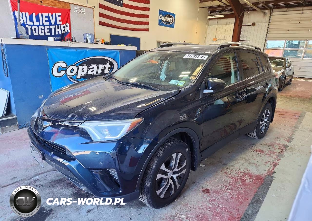2017 Toyota Rav4 Le – zdjęcie 1 z 12