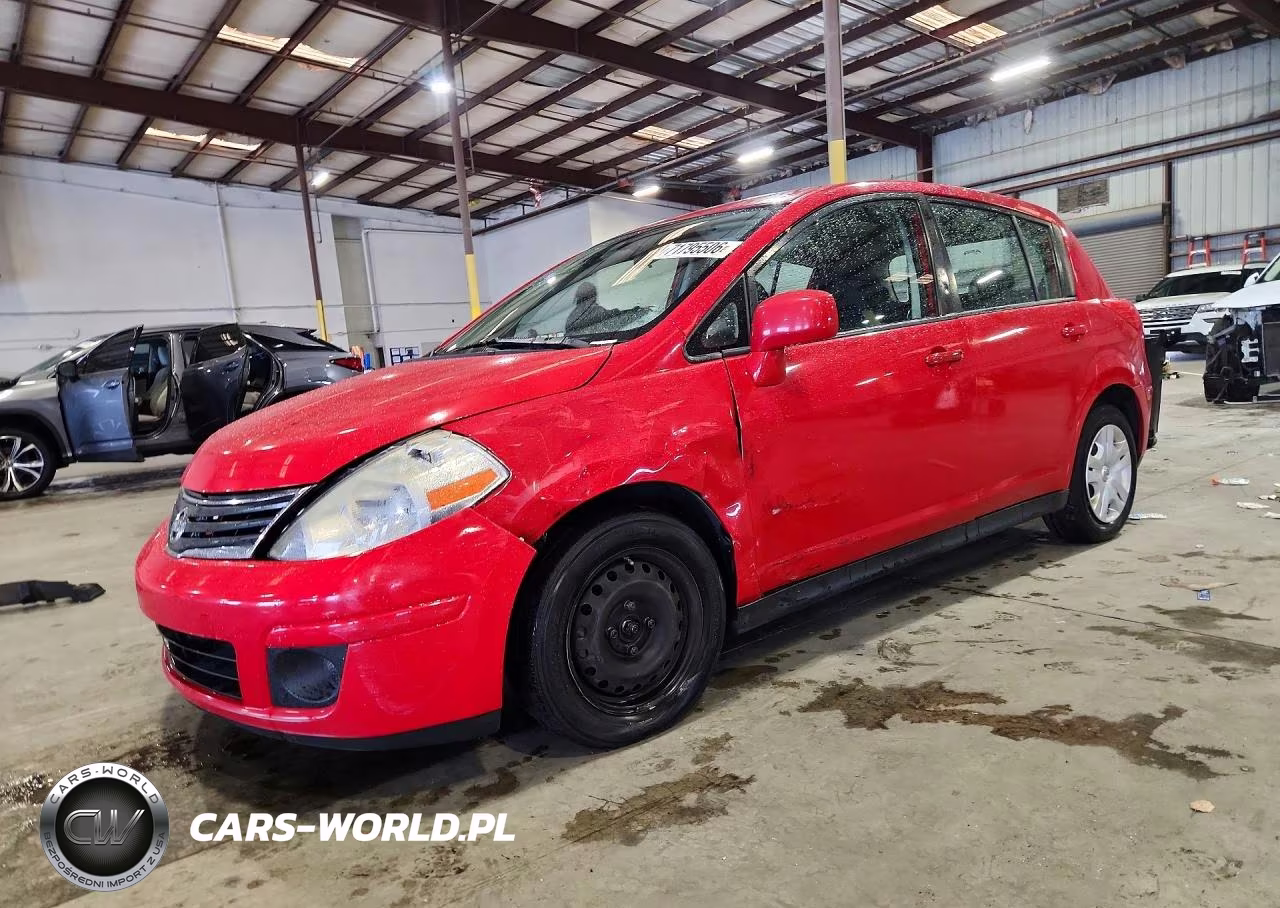 2010 Nissan Versa 1.8 S