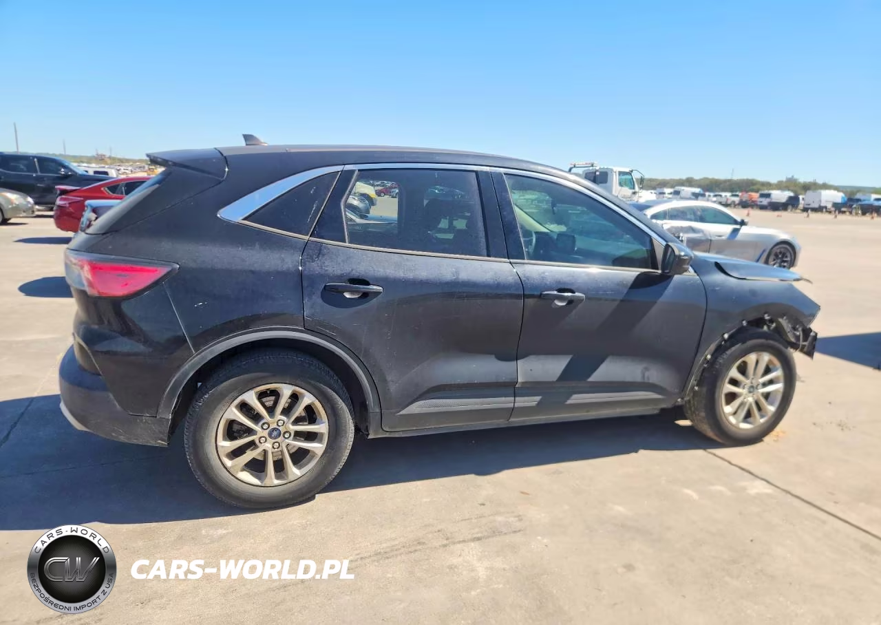 2020 Ford Escape Se VIN:1FMCU0G60LUB66006 - 3