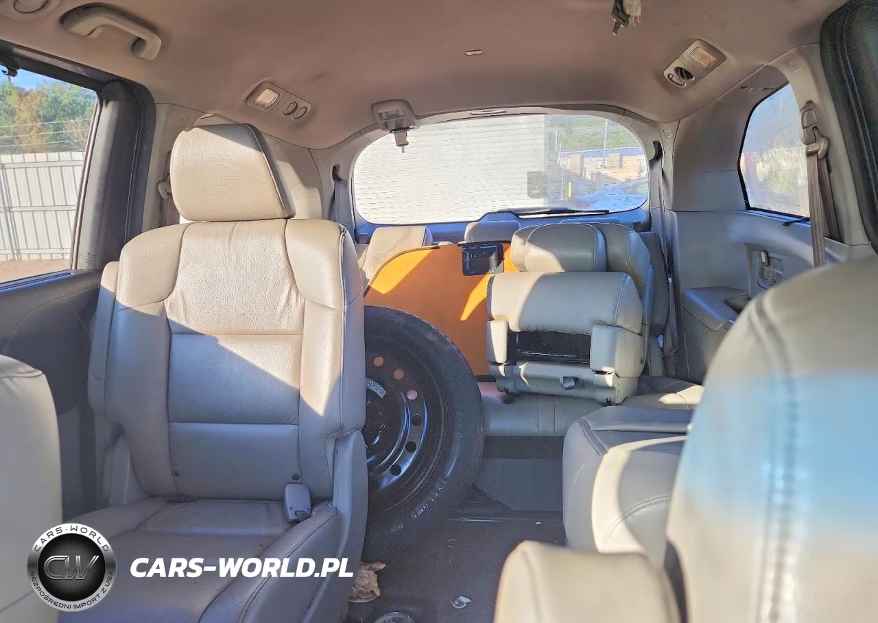 2012 Honda Odyssey Touring VIN:5FNRL5H93CB020506 - 10