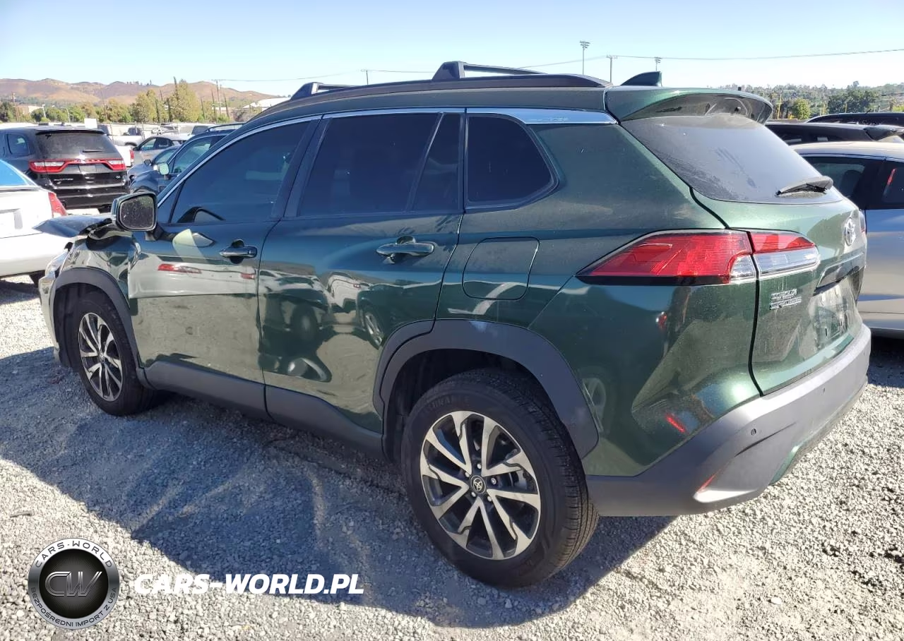 2022 Toyota Corolla Cross Xle VIN:7MUDAAAG7NV007439 - 2