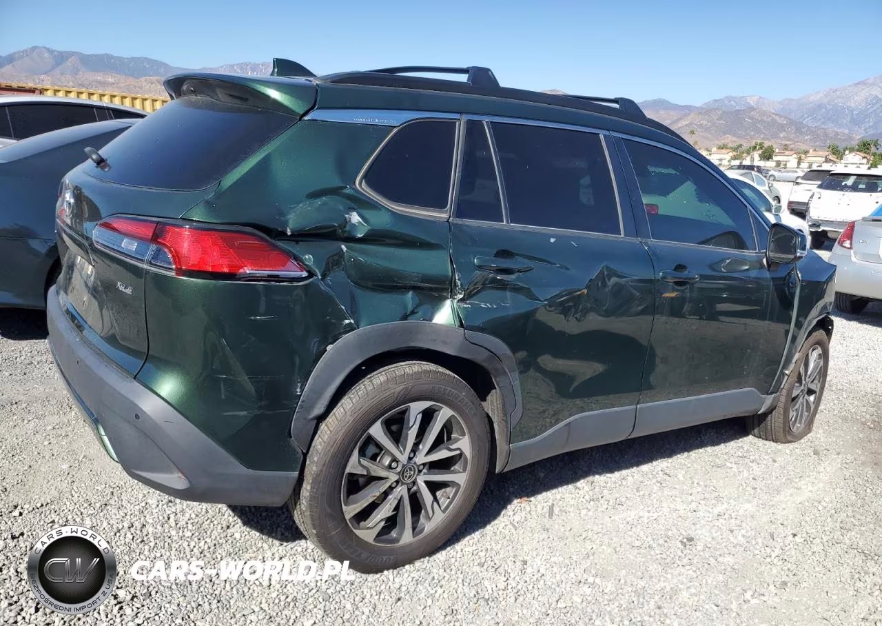 2022 Toyota Corolla Cross Xle VIN:7MUDAAAG7NV007439 - 3