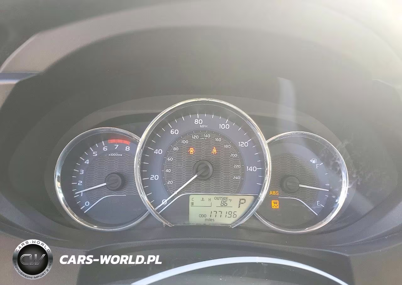2014 Toyota Corolla Le VIN:2T1BURHE1EC028095 - 9