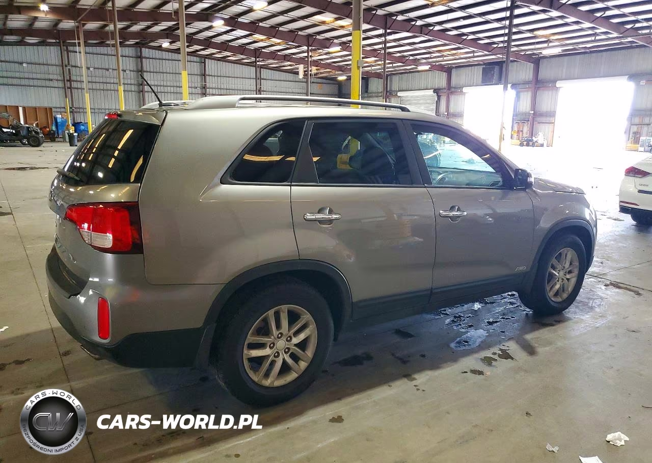 2014 Kia Sorento Lx VIN:5XYKTCA60EG506224 - 3