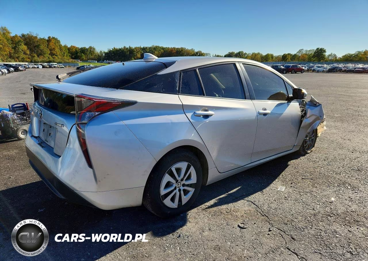 2017 Toyota Prius Three VIN:JTDKARFUXH3036339 - 3