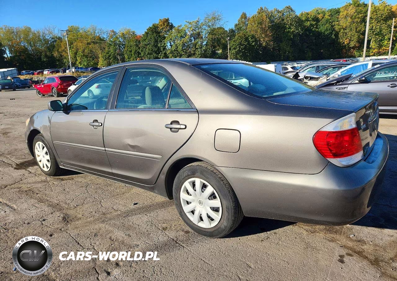 2005 Toyota Camry VIN:4T1BE32K45U524502 - 2
