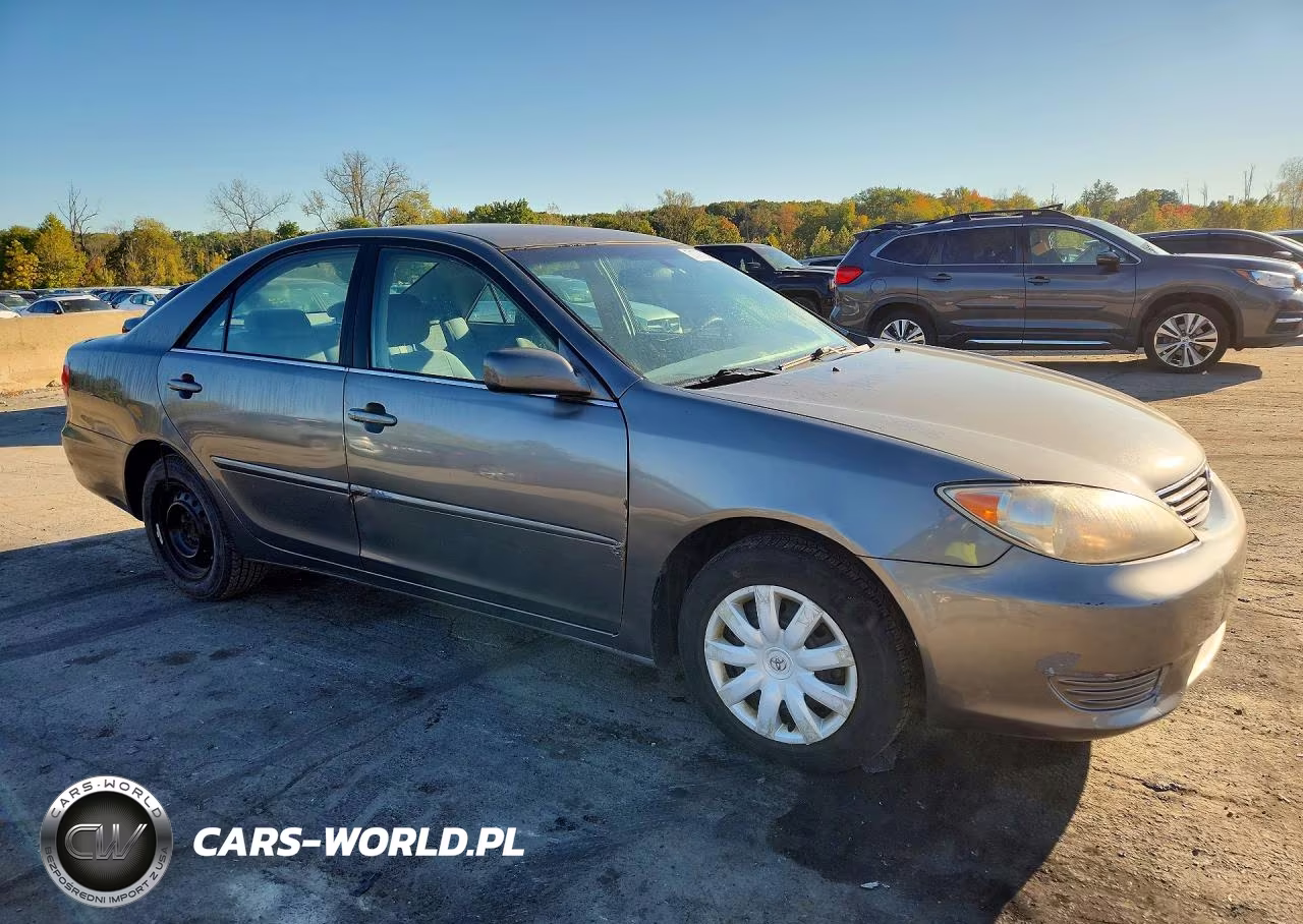 2005 Toyota Camry VIN:4T1BE32K45U524502 - 4