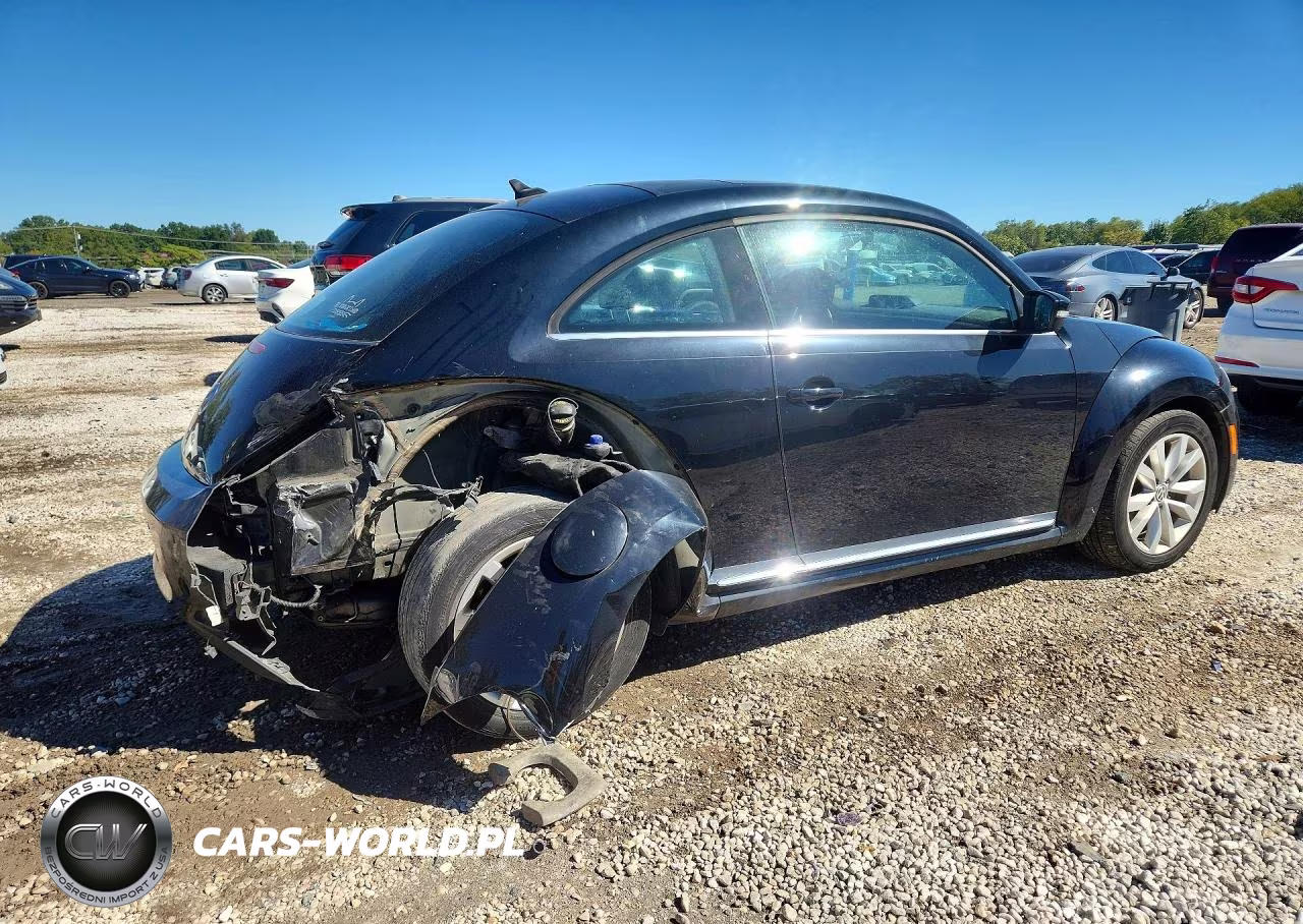 2013 Volkswagen Beetle VIN:3VWJL7ATXDM611523 - 3